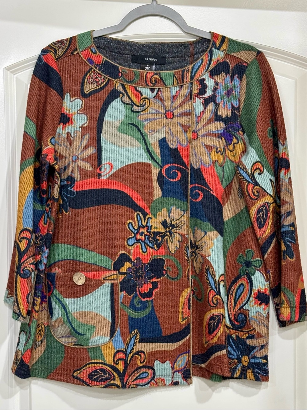 Ali Miles Multicolor Floral Patch-Pocket light weight sweater - Brown/Green/Blue